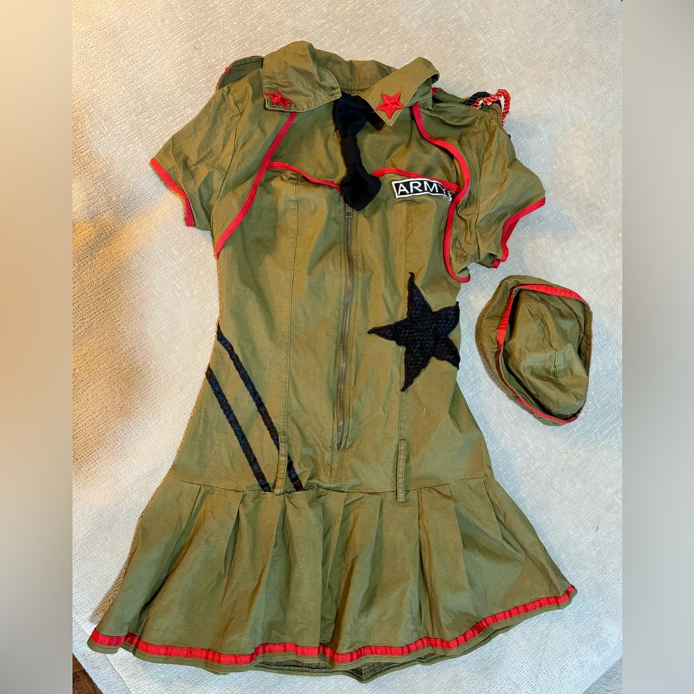 Leg Avenue Private Pin Up Costume